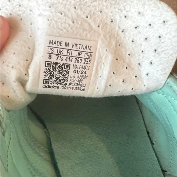 Adidas Gazelle Indoor Sneakers Clear Mint Black Stripes Gum Sole size 8 men’s - Picture 11 of 12